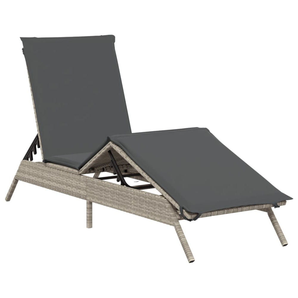 Chaise longue avec coussin gris clair résine tressée bain de soleil