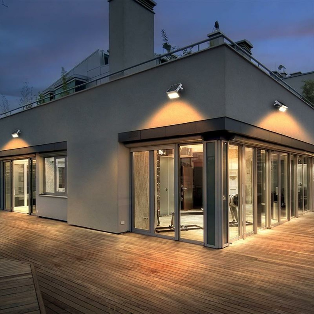 Éclairage solaire 1500 lumens mural ou poteau avec télécommande