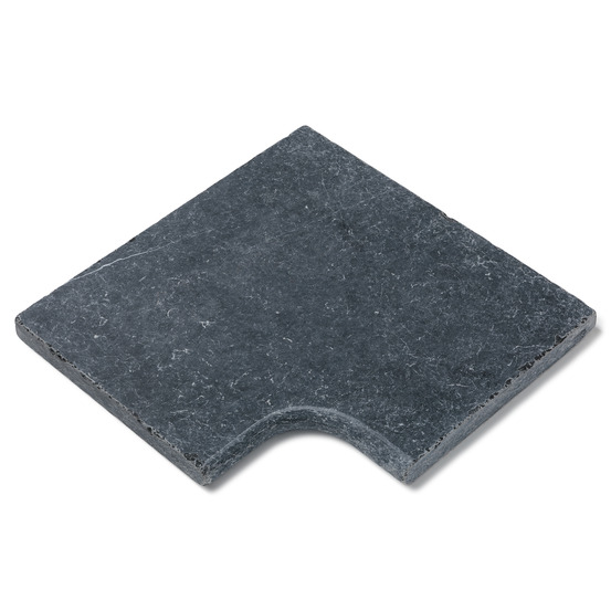 Margelle angle rentrant pierre bleue du vietnam 42,5x42,5x3 cm bord 1/2 rond (à l'unité) - ro'ma nature
