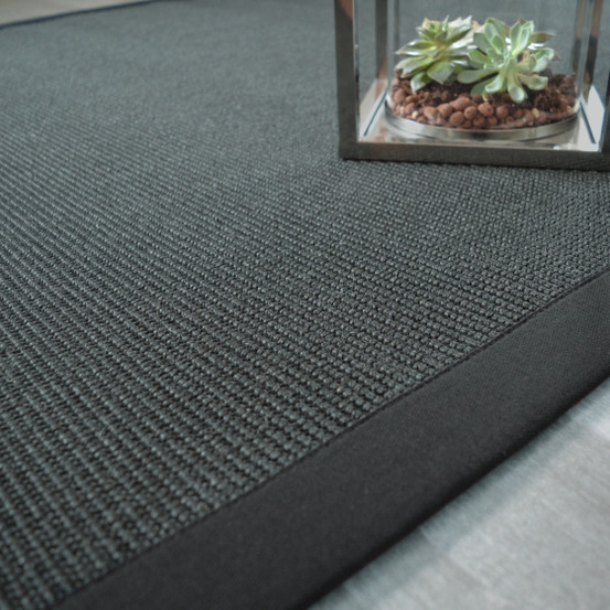 Tapis sisal yucatan noir - ganse coton noire - 160 x 230 cm