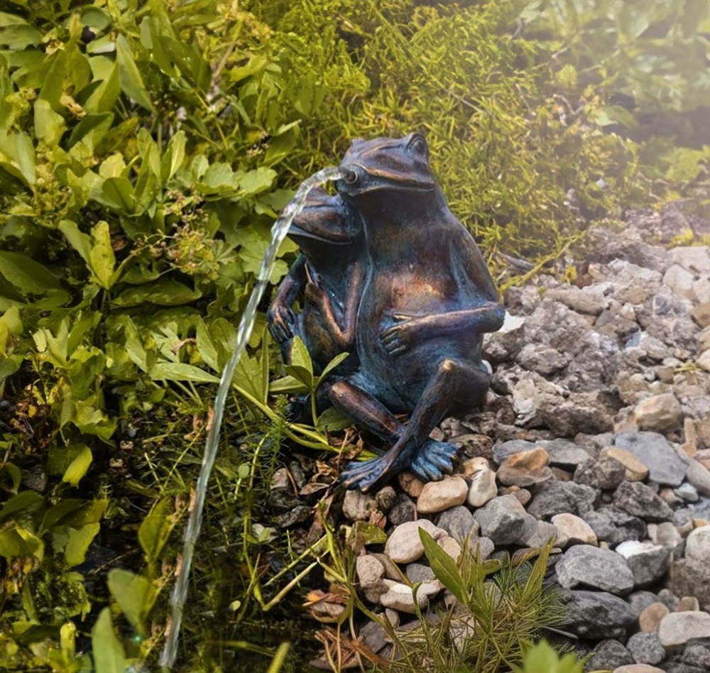 Sujet cracheur duo de grenouille l 21cm x h 25cm