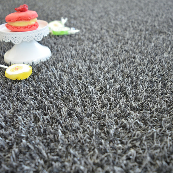 Gazon artificiel arty couleur gris foncé - 20mm - rouleau de 4m x 14m