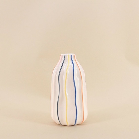 Vase en céramique blanches lignes colorées 17cm