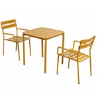 Table de terrasse carrée (70 x 70cm) et 2 fauteuils jaune moutarde