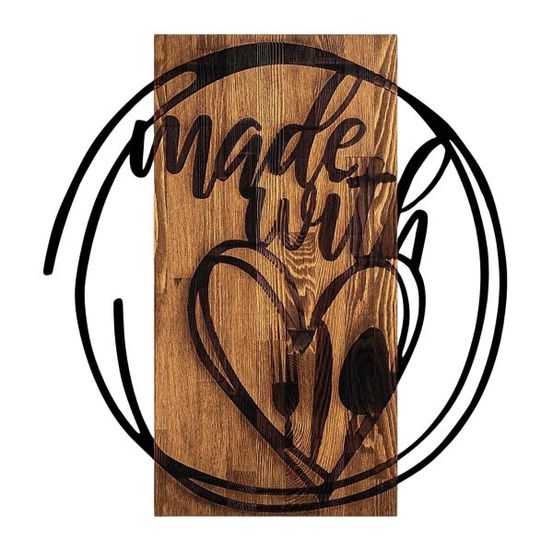 Décoration murale en bois et métal citation made with love