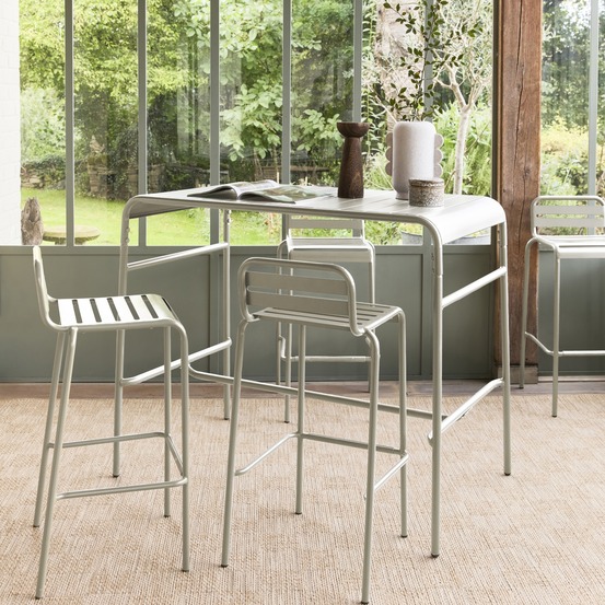 Table haute de jardin amelia beige. 4 chaises hautes en acier. 120 x 70cm x 95cm