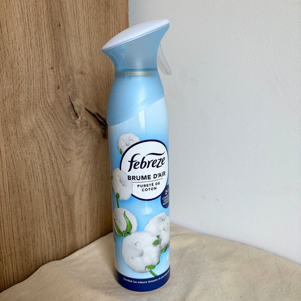 Désodorisant spray febreze brume d'air << pureté de coton >> – 185 ml
