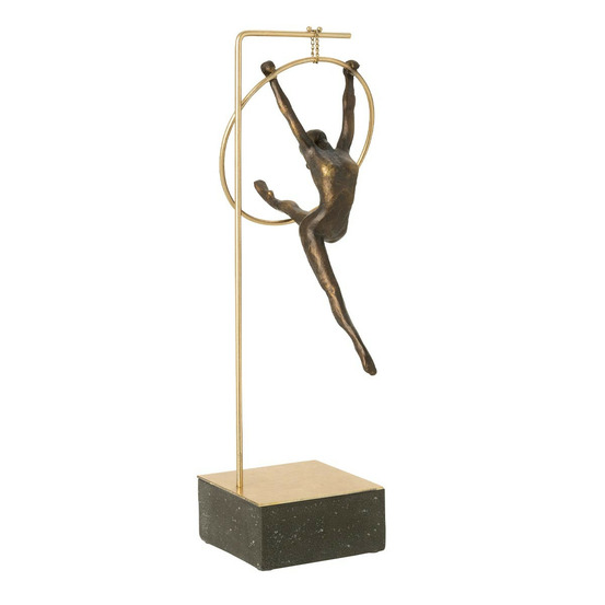 Gymnaste cerceau sur socle