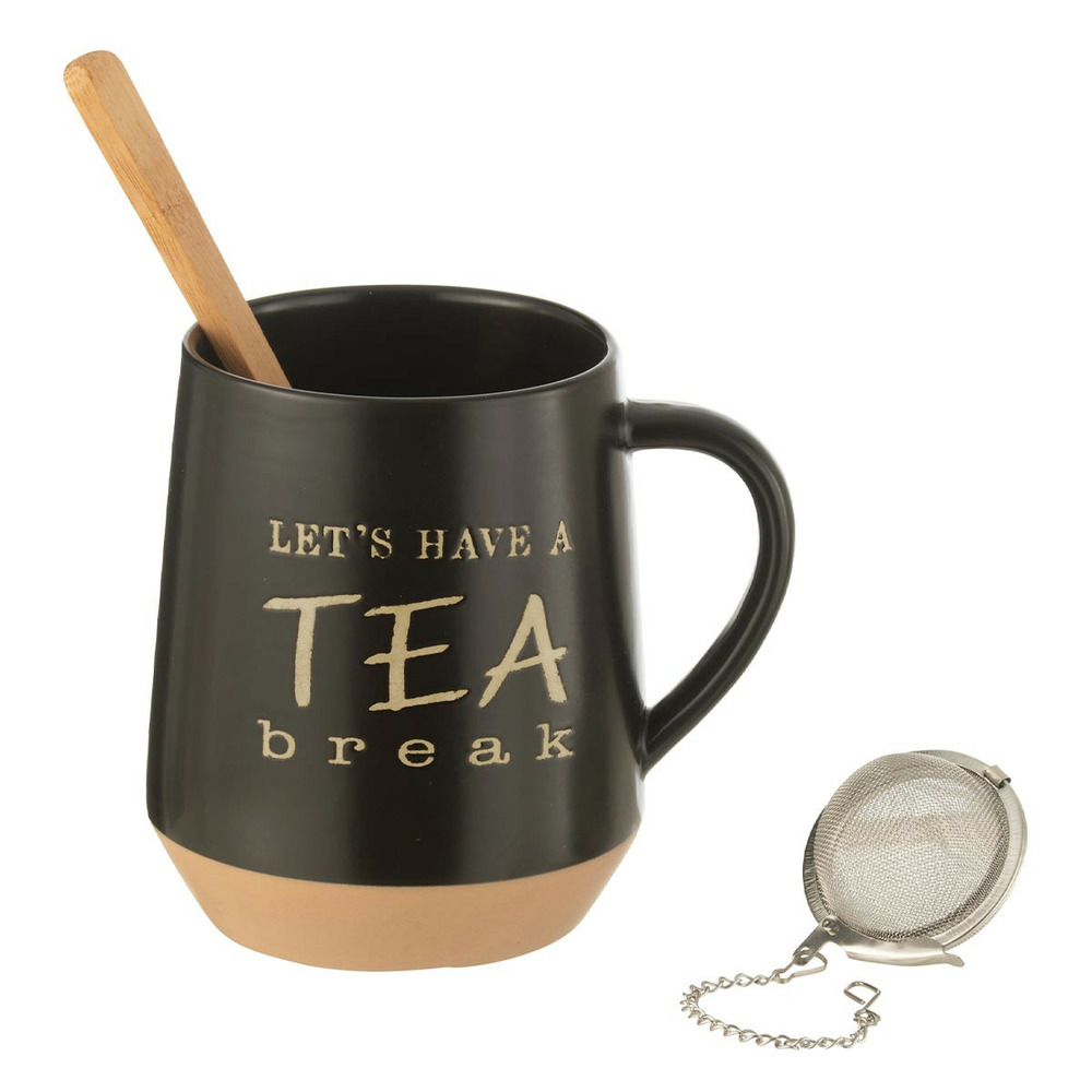 Tasse avec cuillère et boule à thé 