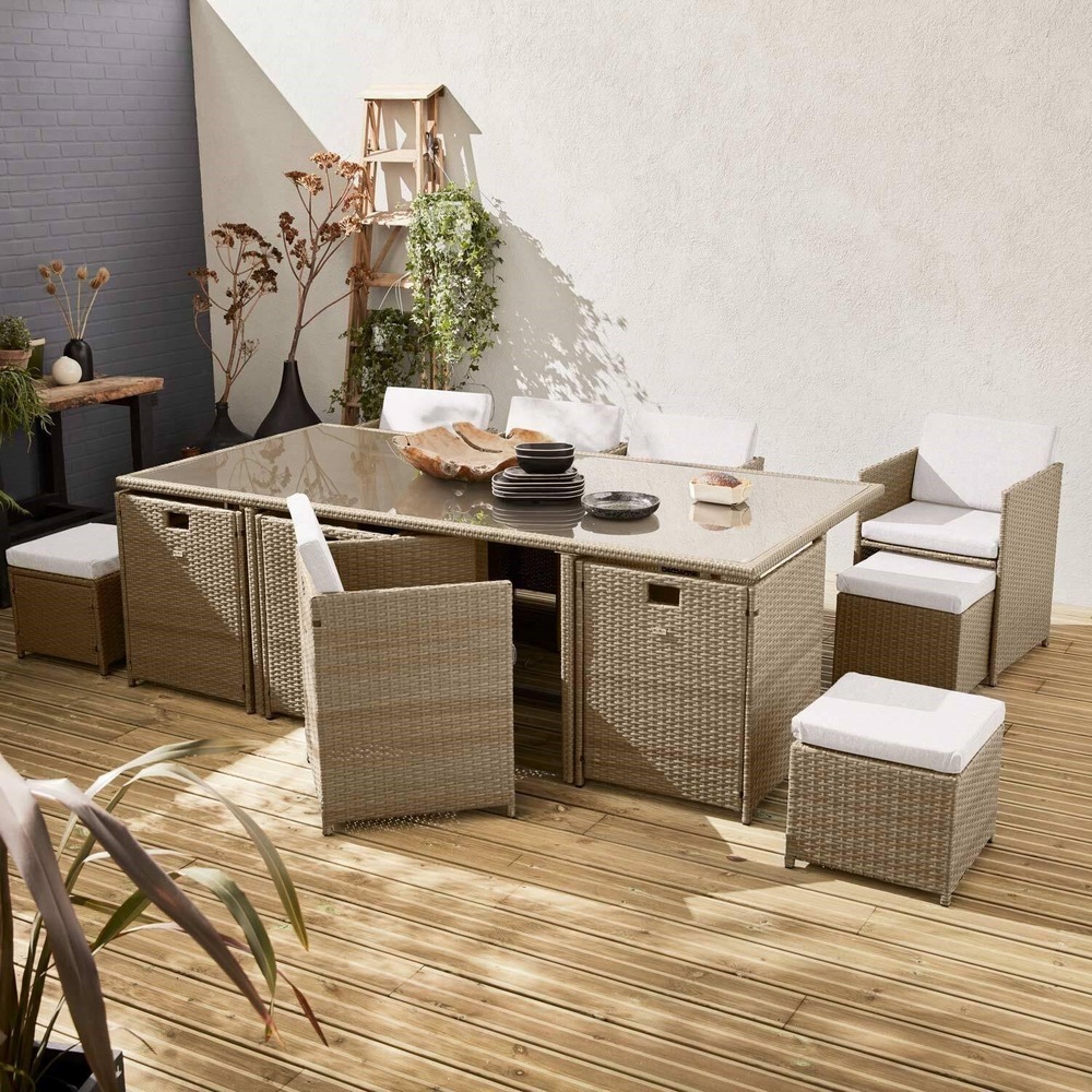 Table de jardin 8-12 places beige. Coussins beige. Table encastrable + housse de protection gris foncé polyester