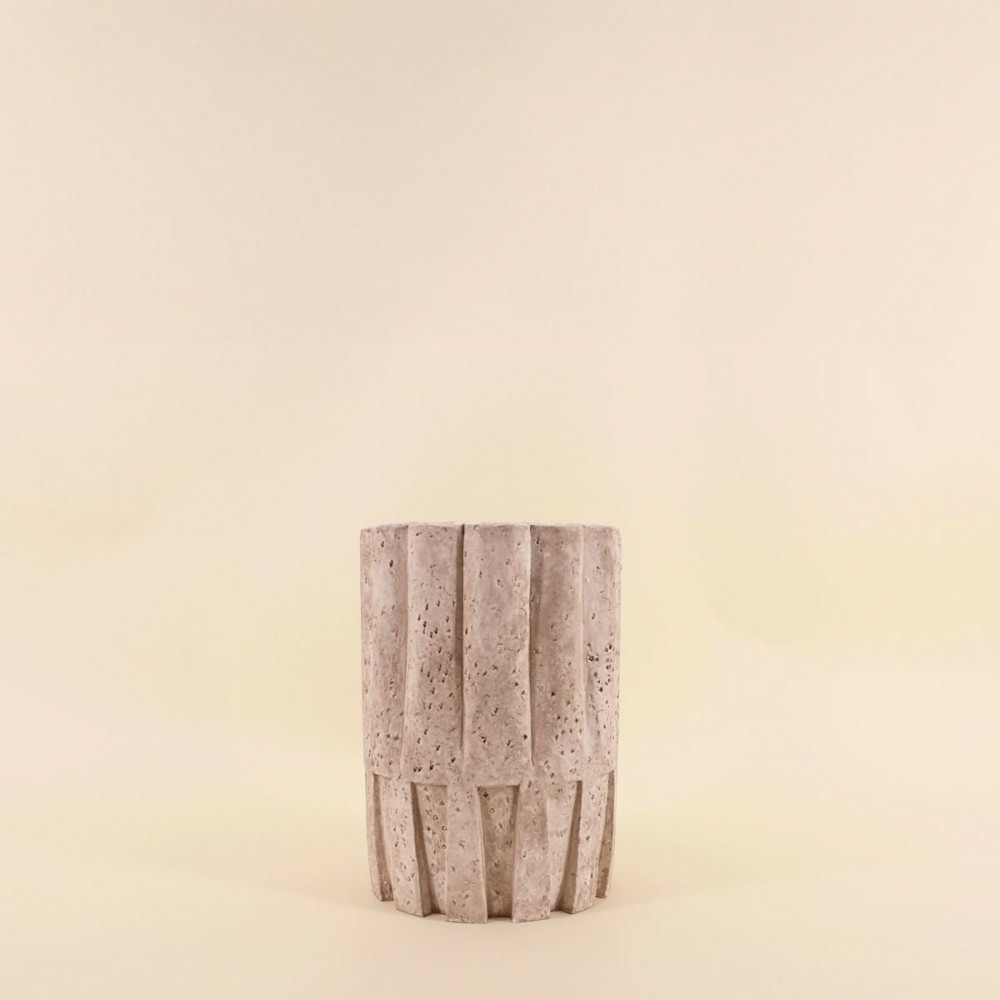 Vase corolle imitation travertin h22 cm