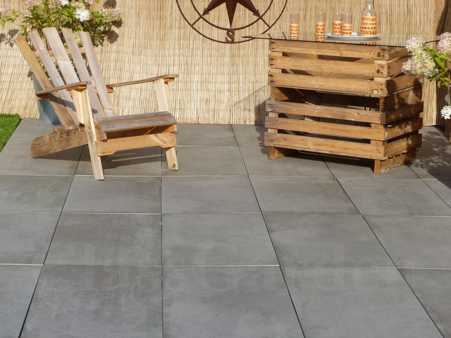 Terrasse beton gris 20 m² - 40 dalles