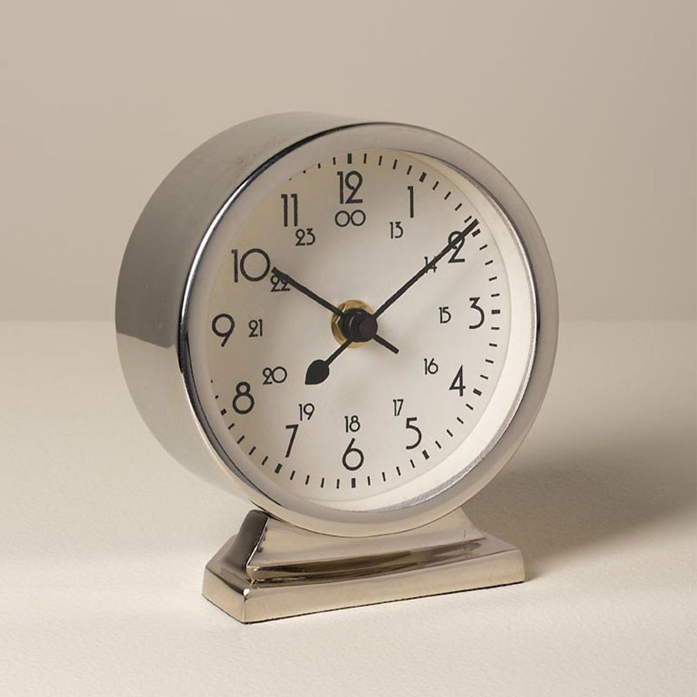 Petite horloge à poser acier 6x12x14cm