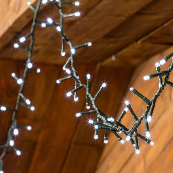 Guirlande 1000 led 20 mètres mini boa blanc froid minuteur câble vert foncé 8 effets lotti