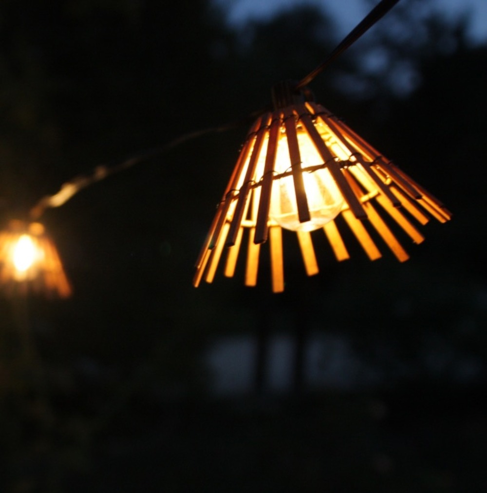 Guirlande solaire et usb maloya avec abat-jours en bois - 100 lumens