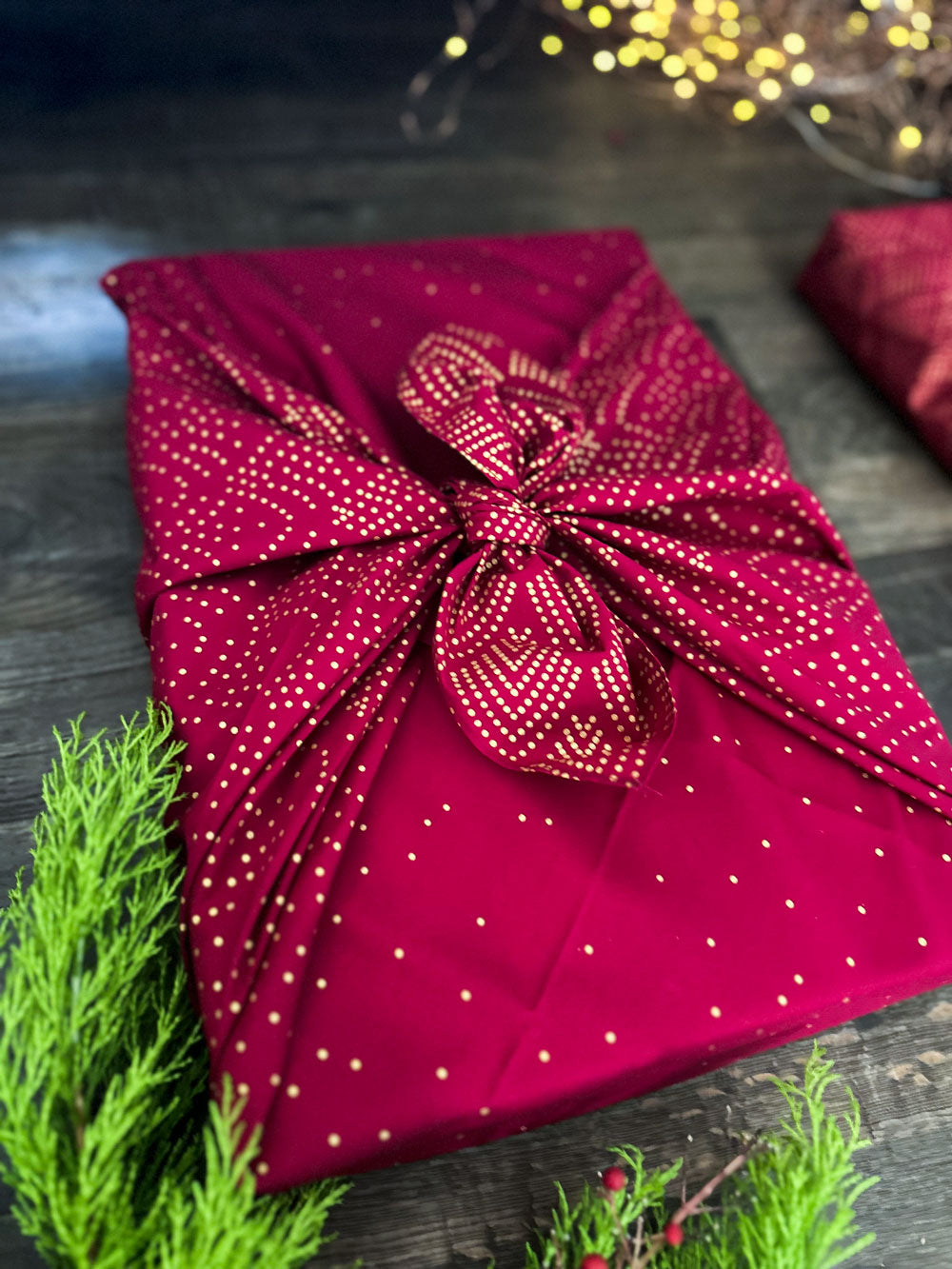 Carédeau Papier Cadeau Réutilisable Coton Recyclé Furoshiki Pole Nord Taille L 85x85 cm rouge bordeaux