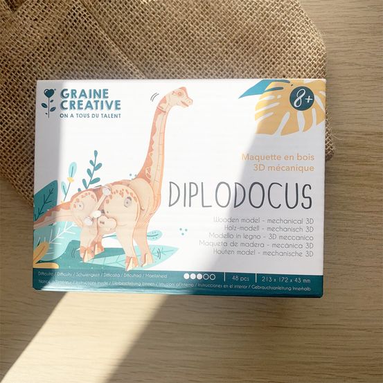 Maquette en bois 3d mécanique - diplodocus
