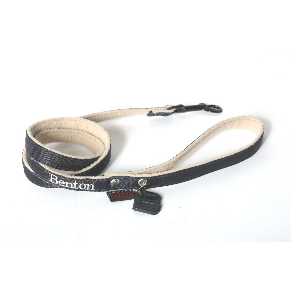 Martin sellier - laisse pour chiens en nylon doublé de polaire martin sellier - collection benton - laisse avec médaillon benton