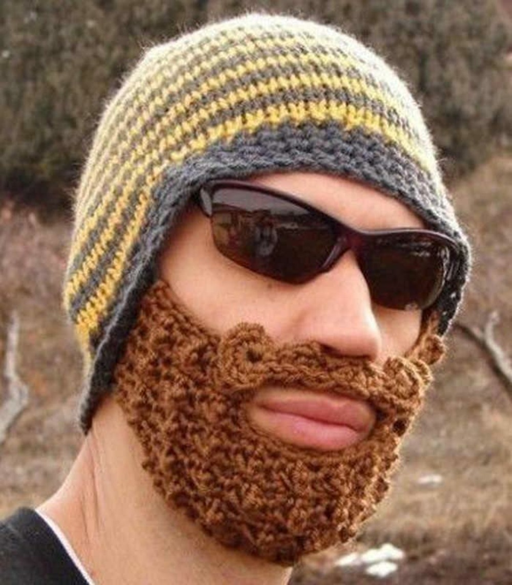 Bonnet avec barbe intégrée