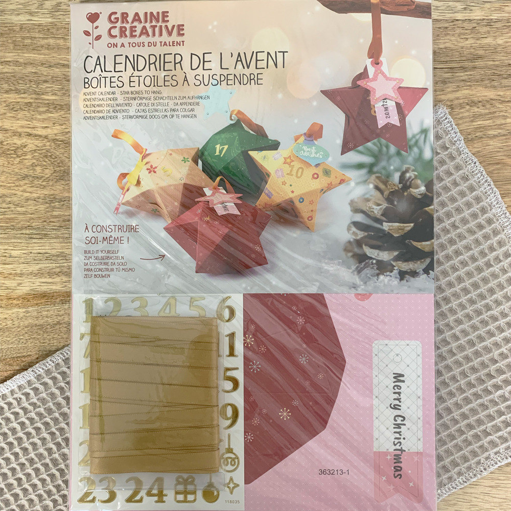 Kit pour faire son propre calendrier de l'avent étoiles à suspendre