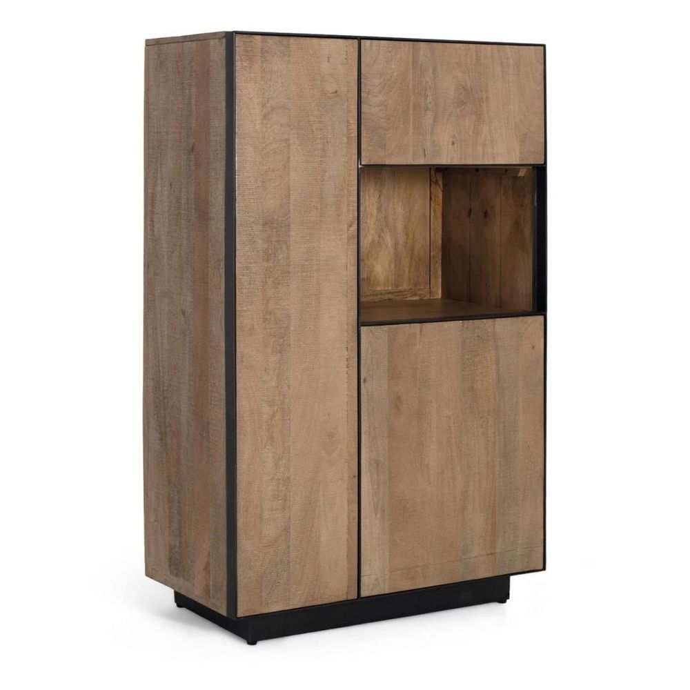 Buffet bois marron - décoration d'autrefois