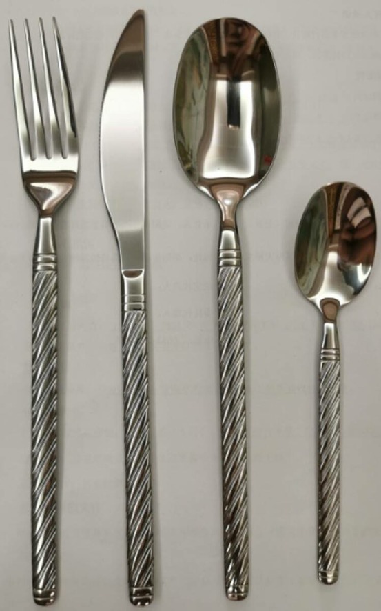 Ménagère chiara 24 pièce(s) argent l27,5xp16,5xh6,5cm