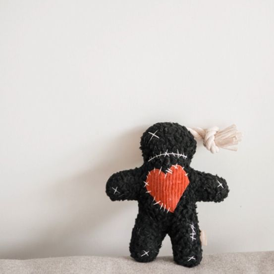 Voodoo - jouet pour chien avec poche friandise, spécial halloween, 12x12x3cm