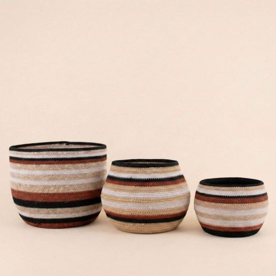 Set de 3 paniers bas rayés en herbes marines marron et beige