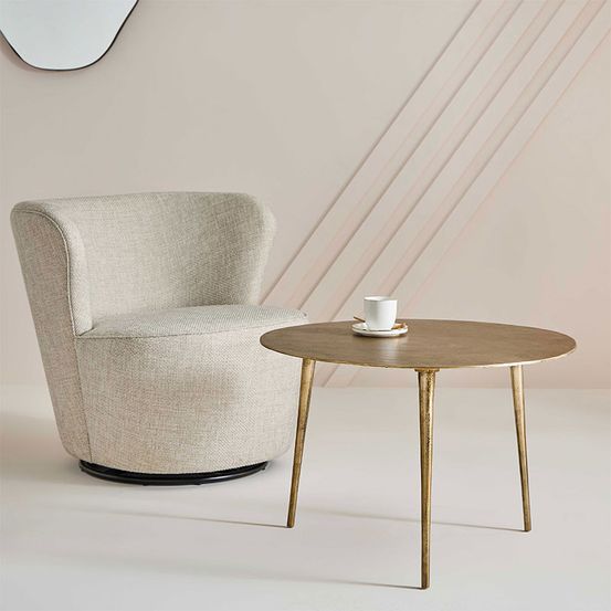 Table basse moon en aluminium dorée 68x46x68cm