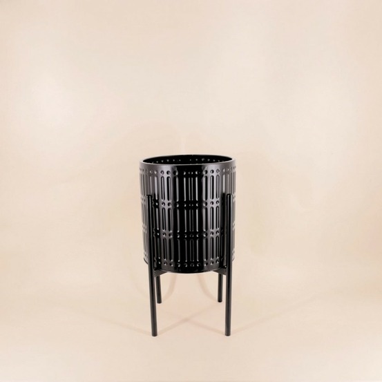 Cache pot en métal structuré noir 27x48cm