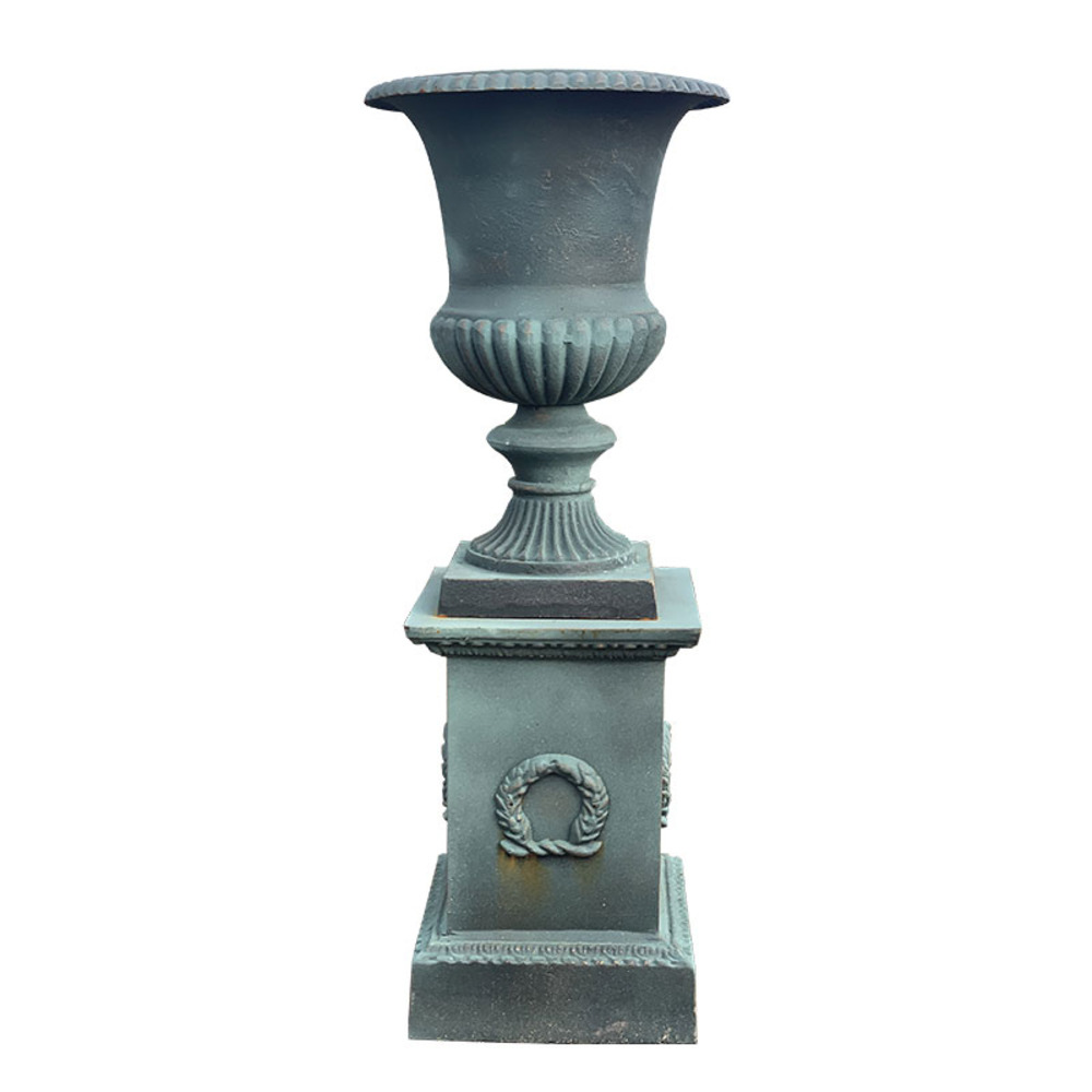 Vase médicis fonte sur socle 45x45x110cm