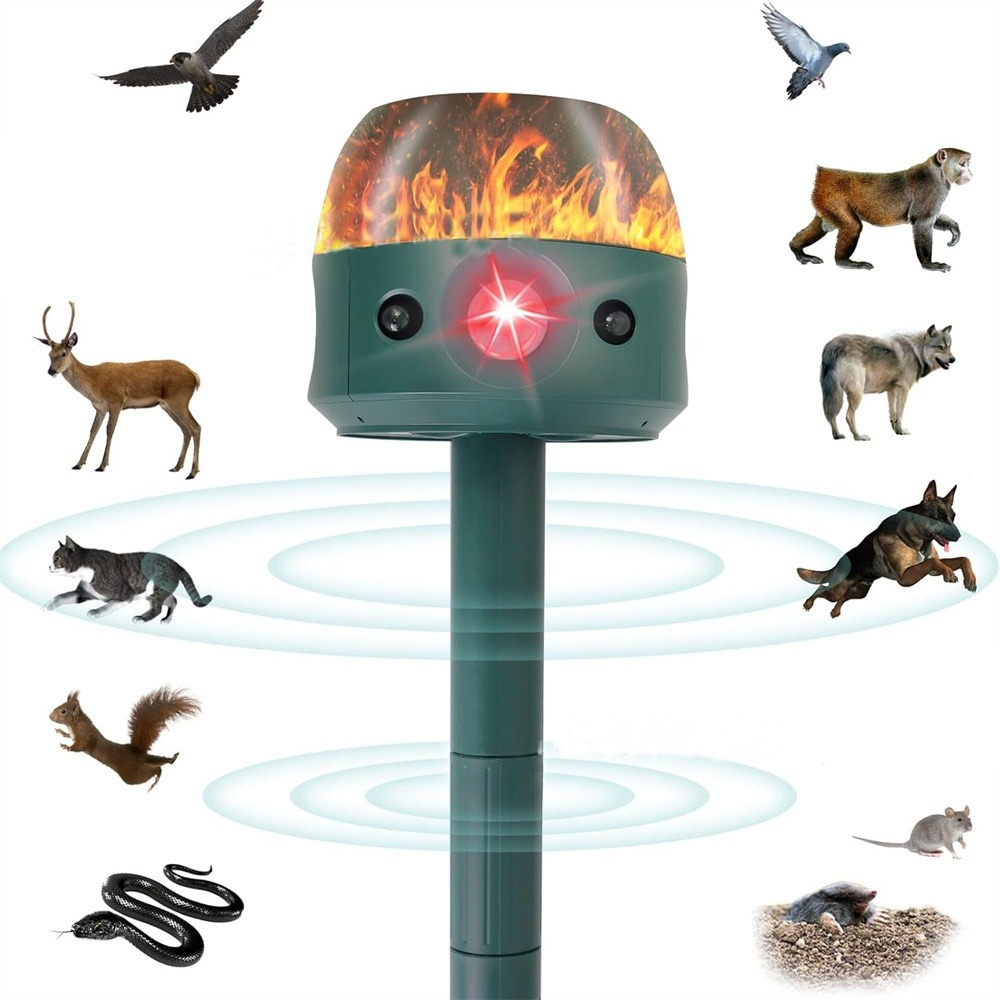 Répulsif d'animaux solaire à ultrasons avec design de lampes de feu en quatre faces