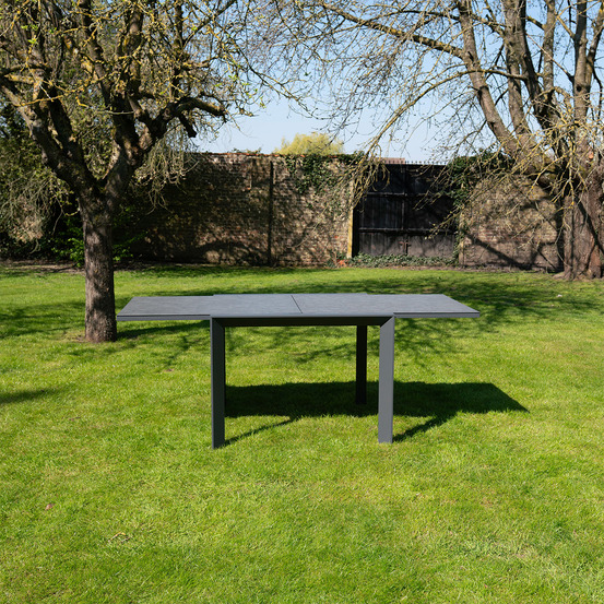 Table de jardin 4/8p en aluminium et plateau en verre gris modulo
