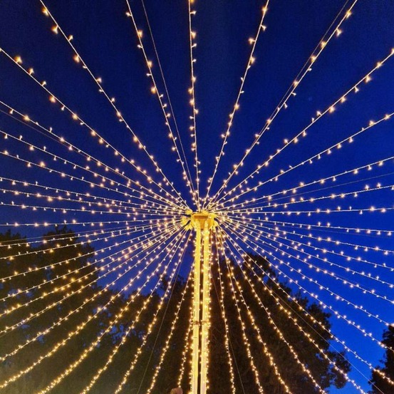 Plafond lumineux en étoile 8 guirlandes de 10m 800 led animée blanc chaud ip44 smart connect lotti