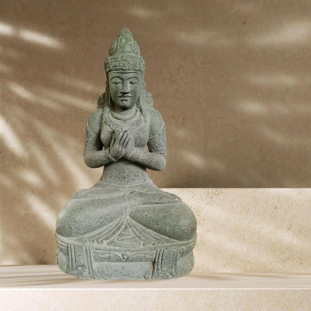 Statue jardin en pierre naturelle déesse balinaise fleur 1m