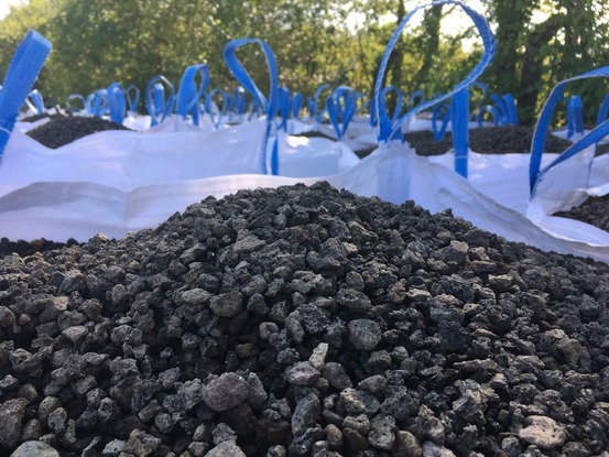 Pouzzolane noire 7/14 mm - big bag 1 tonne soit 1m3