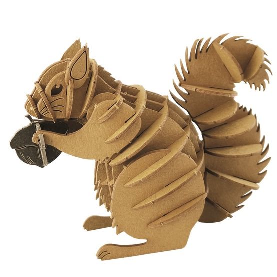 Maquette 3d en papier écureuil
