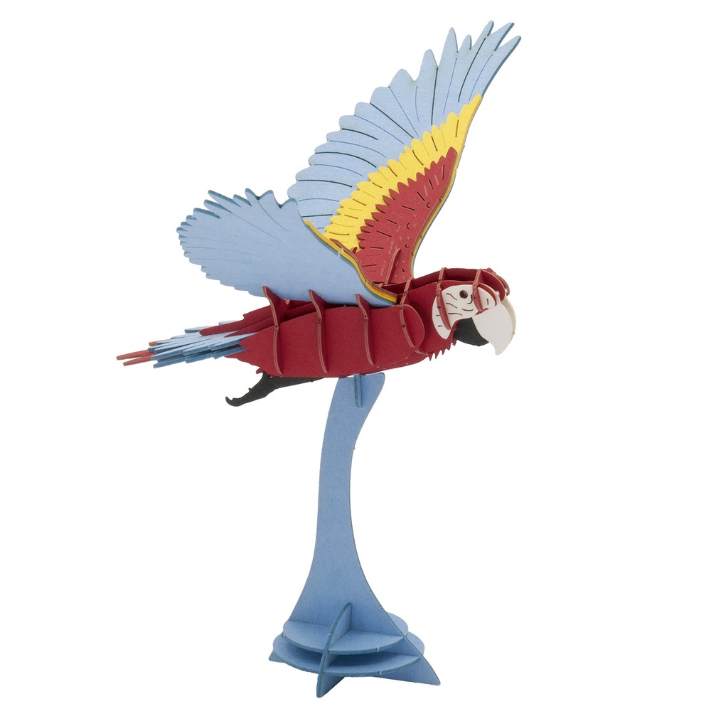 Maquette 3d en papier ara volant