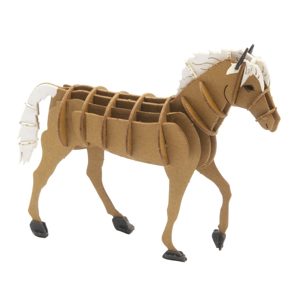 Maquette 3d en papier cheval haflinger