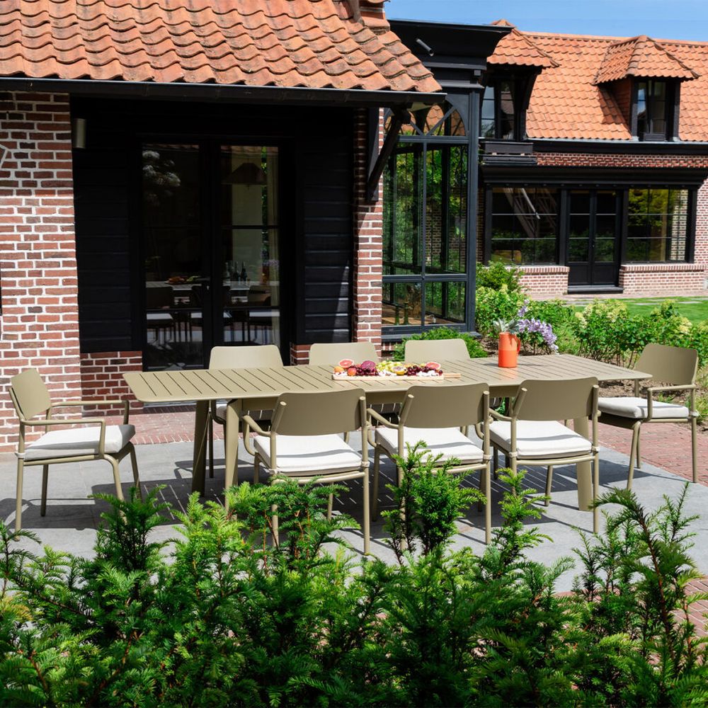 Ensemble de jardin extensible 6/10p en aluminium kaki clair 8 fauteuils et coussin beige chiné havana