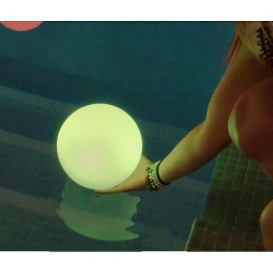 Boule lumineuse flottante solaire pour piscine buly 20 blanche led rgbw ip68 étanche extérieur