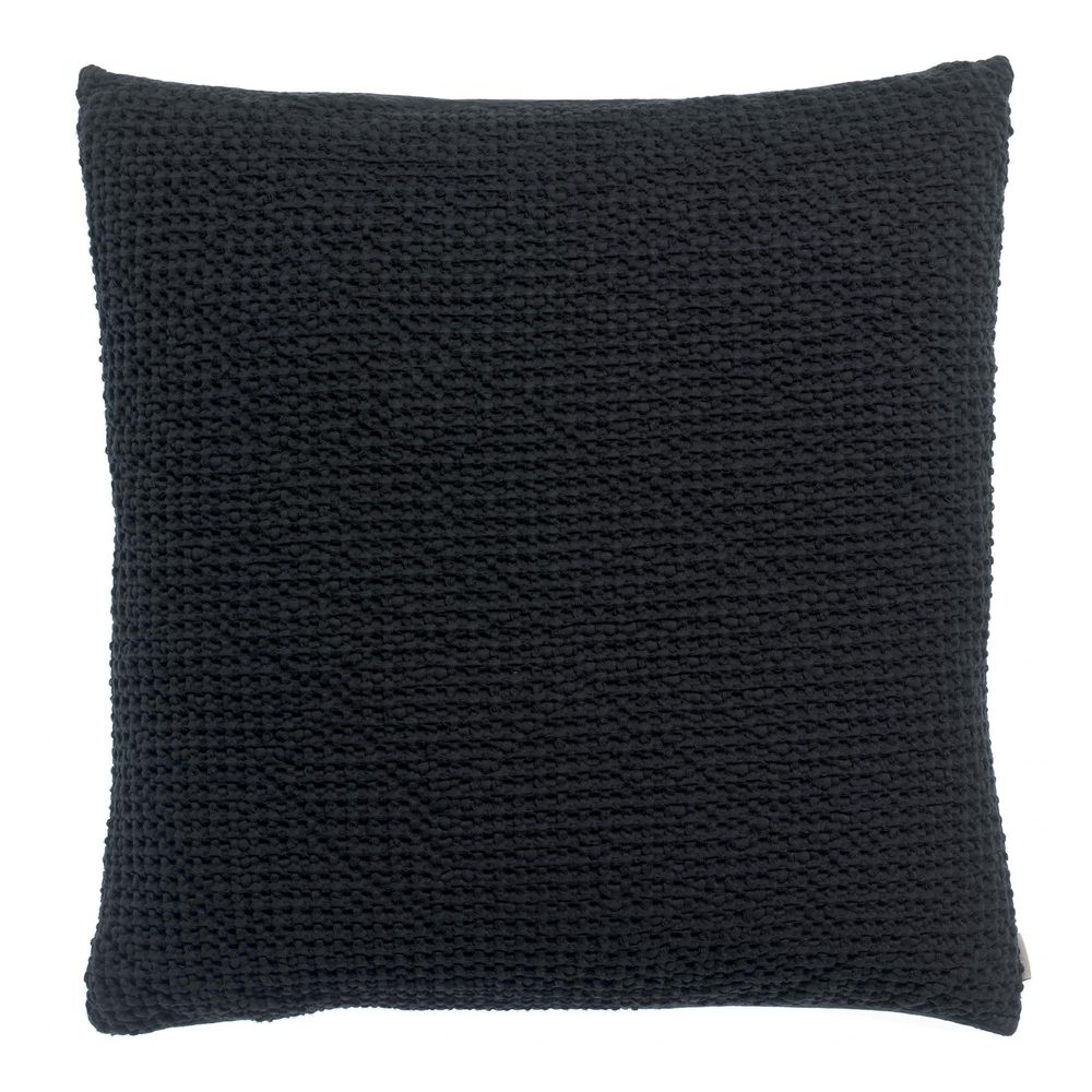 Coussin stonewashed maia caviar 45 x 45 cm