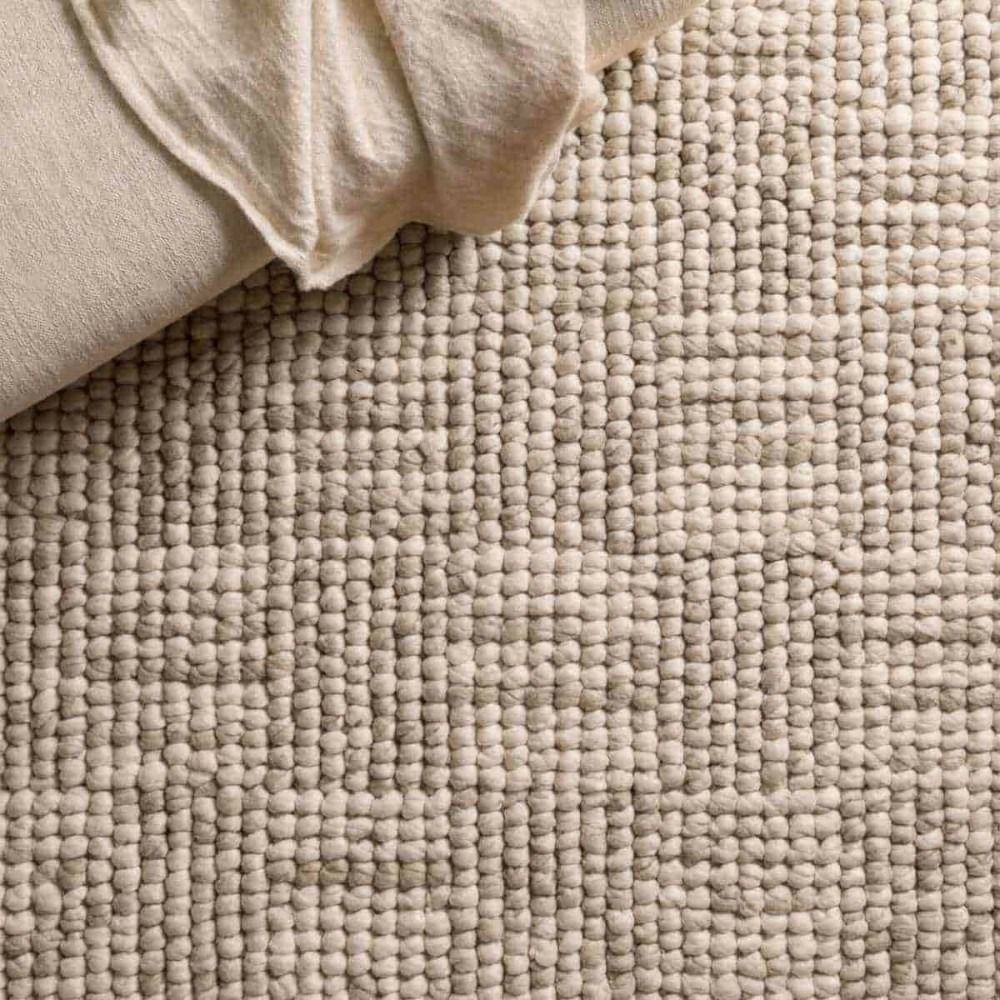 Tapis tufté main beige 140x80cm