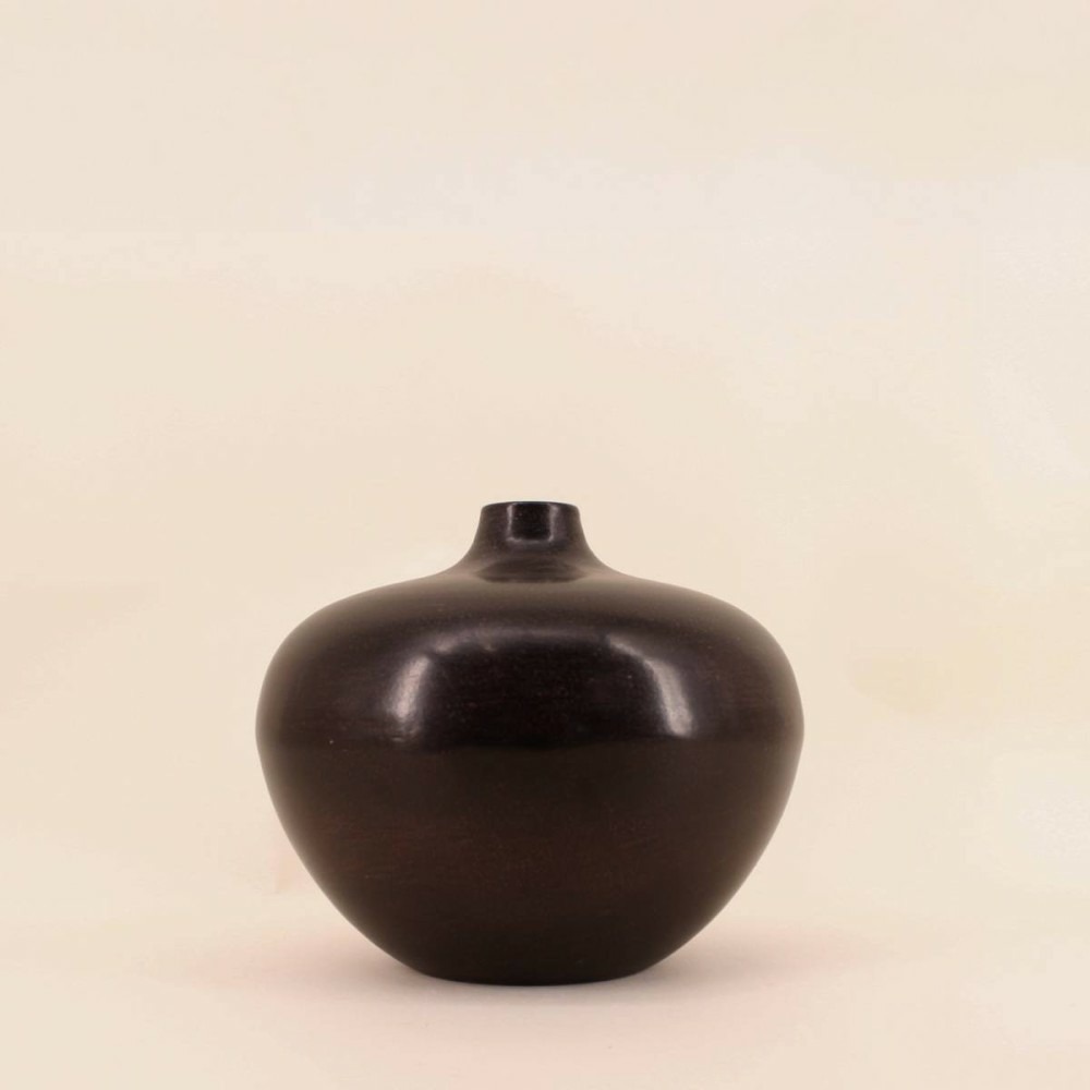 Vase design en métal noir 27x24cm