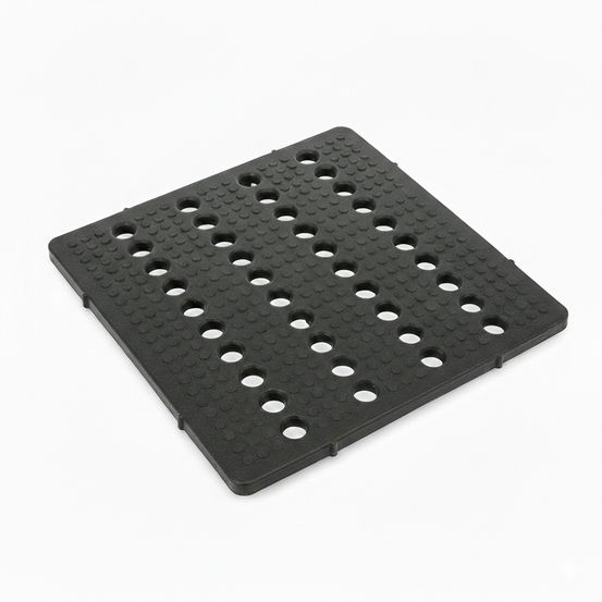 Gripsquare 50 - plaque pehd antidérapante - plast'up rotomoulage