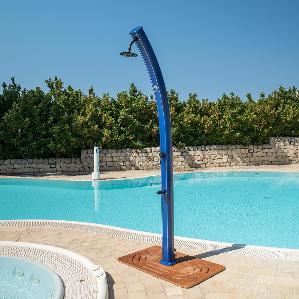 Douche solaire exterieure en aluminium bleu sined dafne blue shower