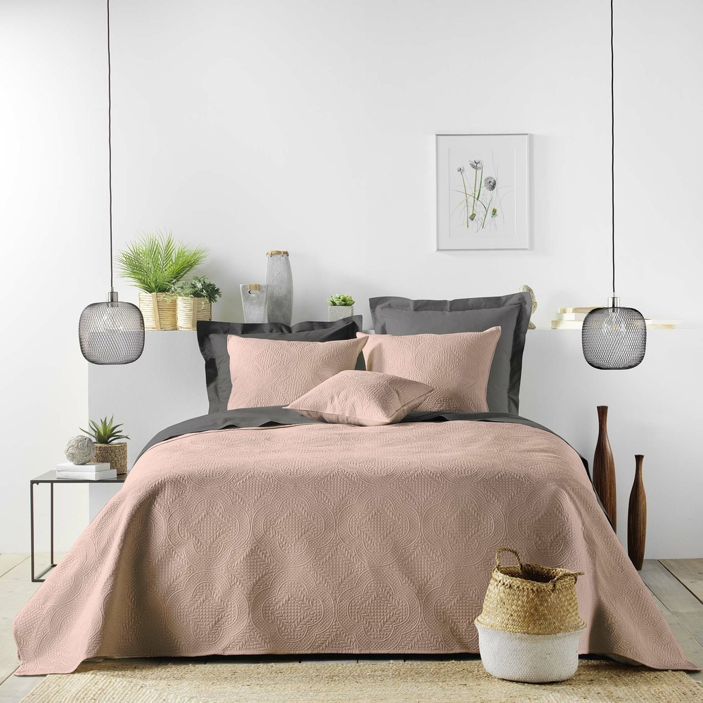 Couvre lit matelasse romano rose