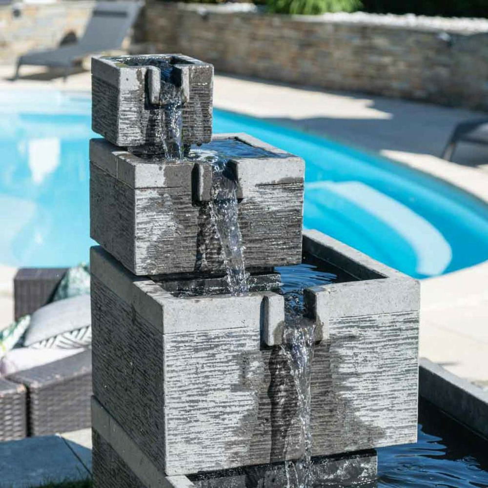 Fontaine de jardin bassin carré 4 coupes noir gris | Truffaut