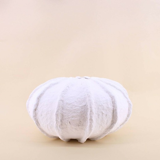 Vase boule en papier maché blanc 37cm