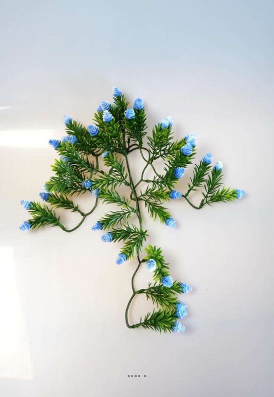 Chute de mini pomme de pin artificielle